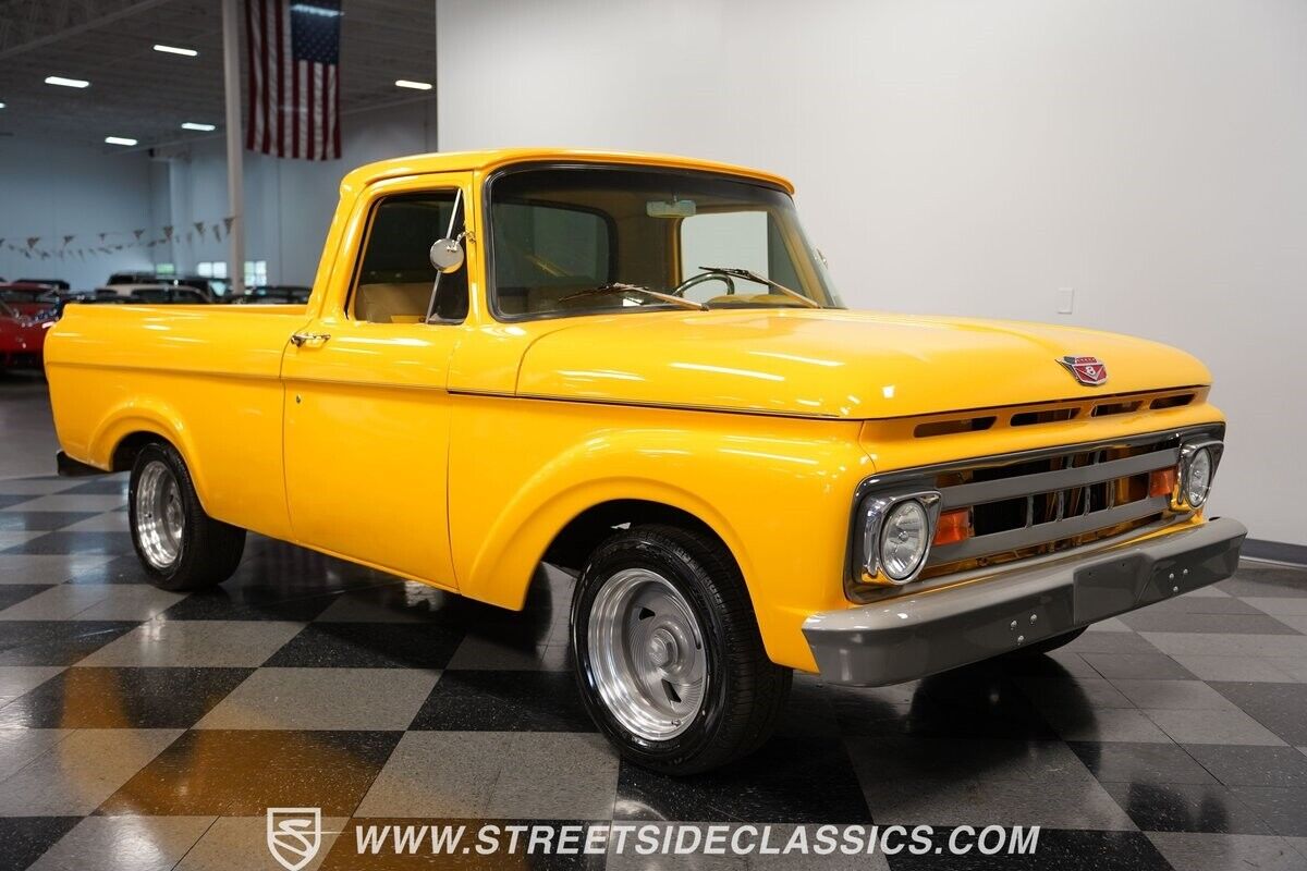 Ford-F-100-Pickup-1961-17