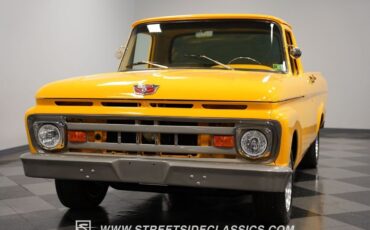 Ford-F-100-Pickup-1961-22