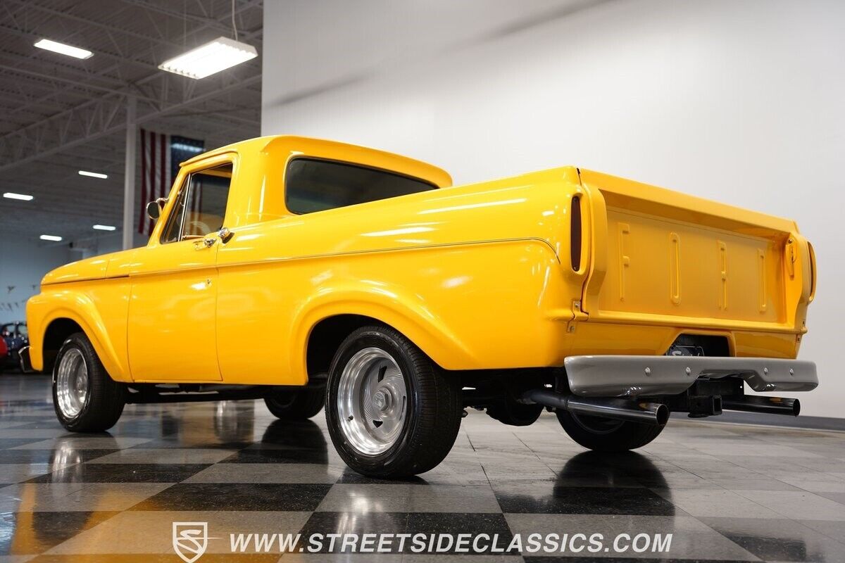 Ford-F-100-Pickup-1961-26