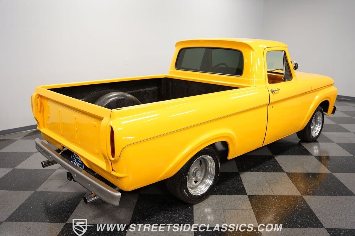 Ford-F-100-Pickup-1961-29