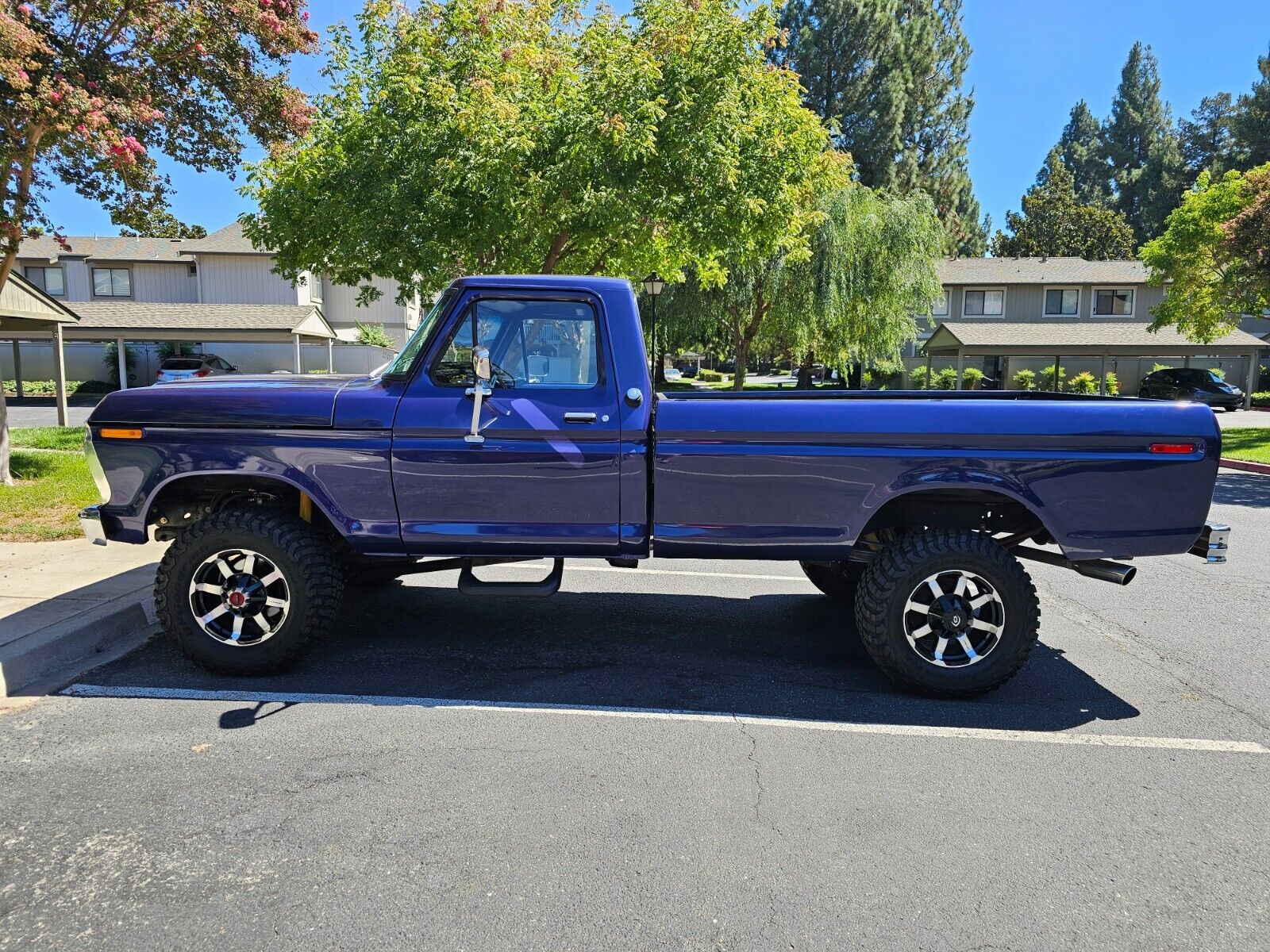 Ford-F-250-1976-3