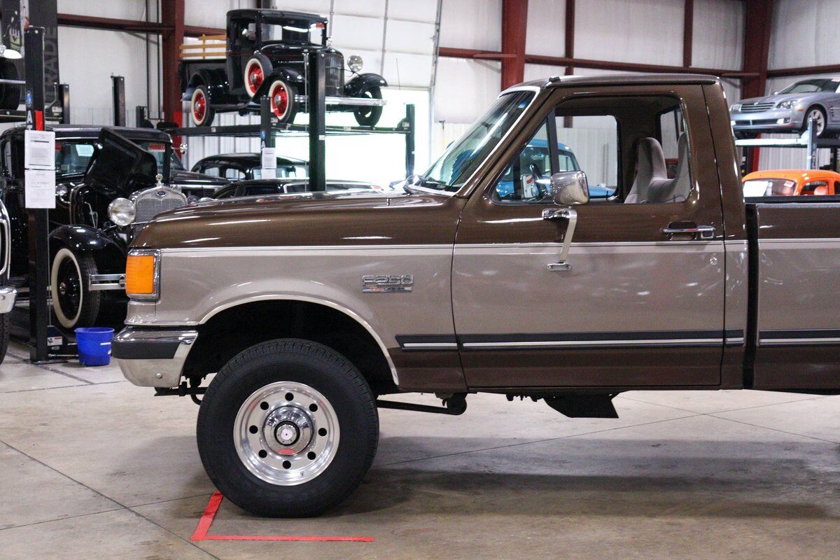 Ford-F-250-Pickup-1988-2