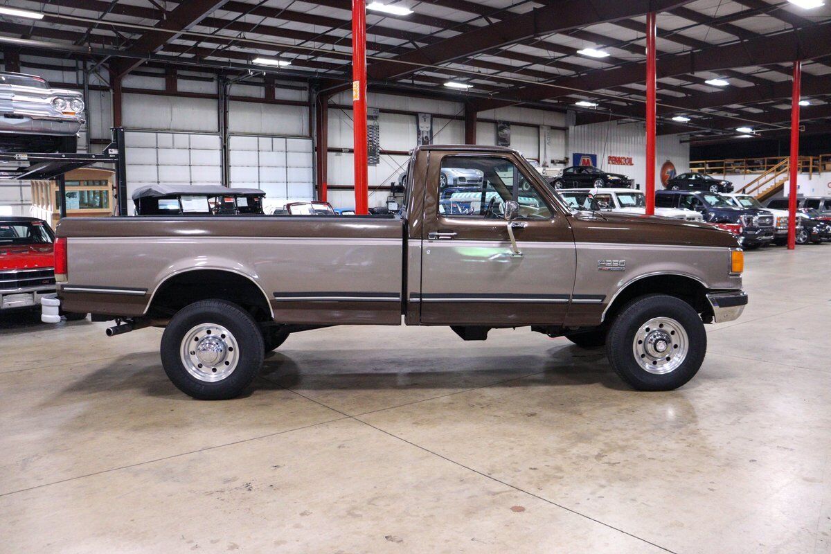 Ford-F-250-Pickup-1988-9