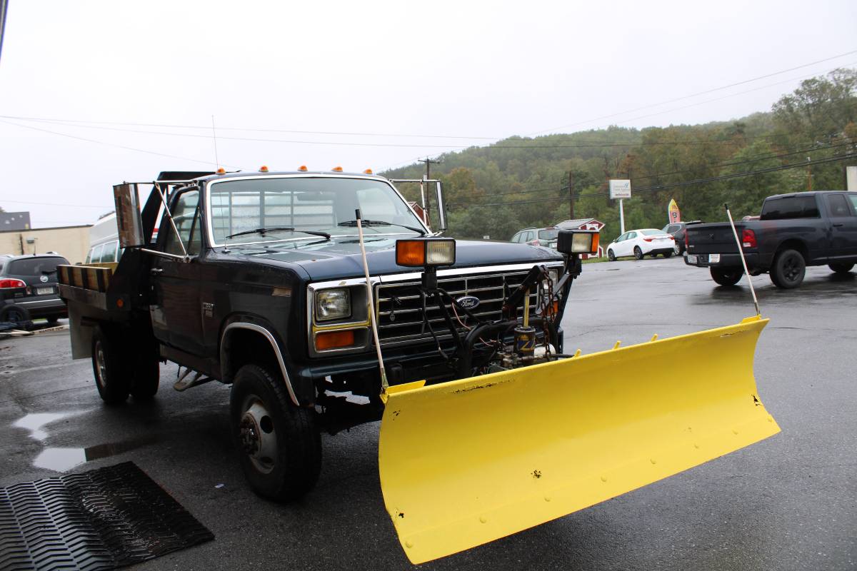 Ford-F-350-styleside-diesel-1986-2