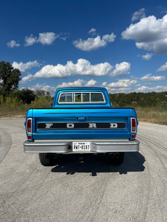 Ford-F100-custom-sport-4x4-short-box-1972-1