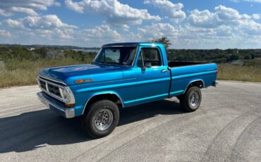 Ford-F100-custom-sport-4x4-short-box-1972