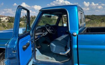 Ford-F100-custom-sport-4x4-short-box-1972-6