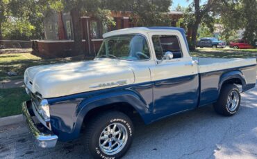 Ford-F100-pickup-short-bed-1960