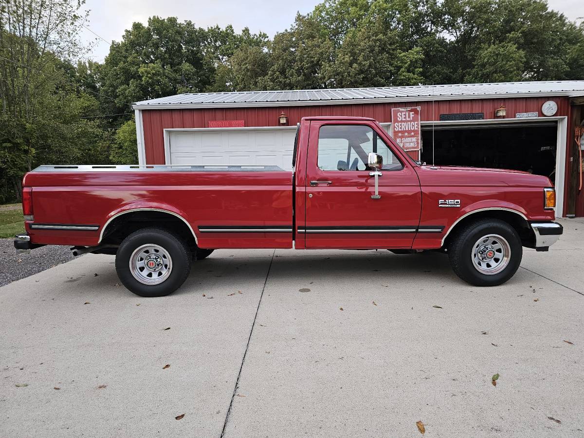 Ford-F150-xlt-1989