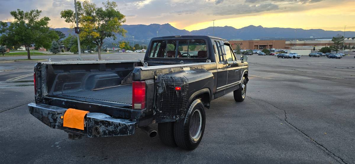 Ford-F250-diesel-1986-14