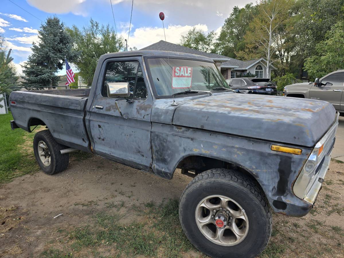 Ford-F250-xl-1976-3