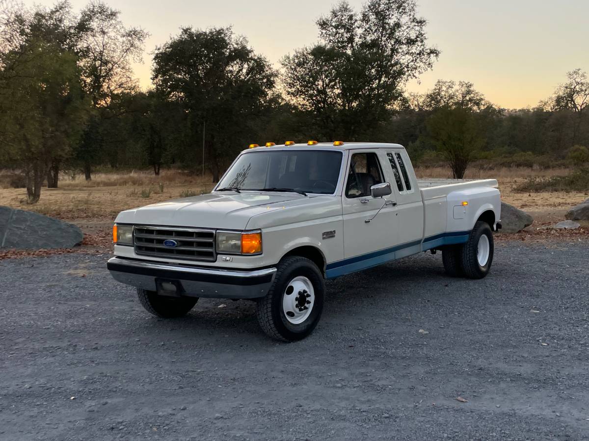 Ford-F350-1989-13