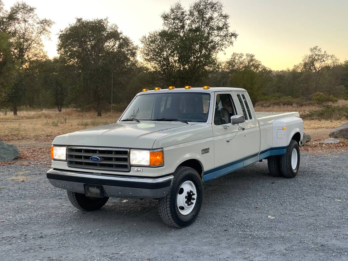 Ford-F350-1989-14