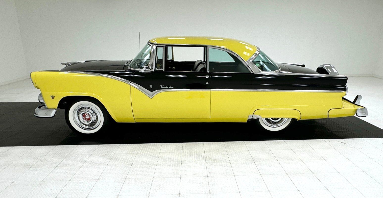 Ford-Fairlane-1955-1