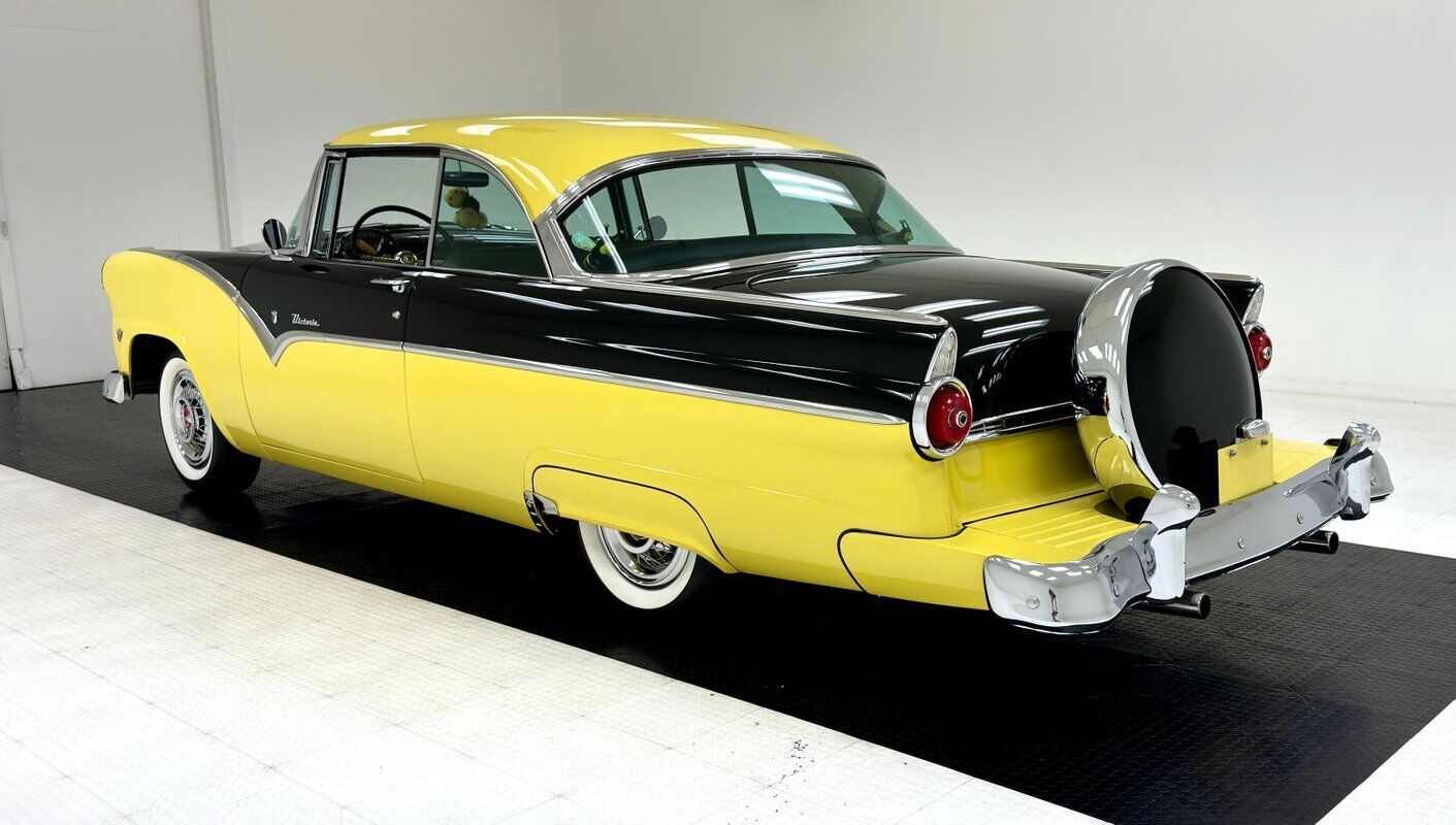 Ford-Fairlane-1955-2