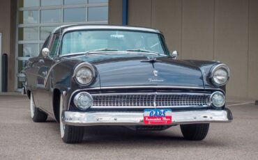 Ford-Fairlane-1955-9