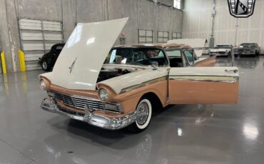 Ford-Fairlane-1957-6