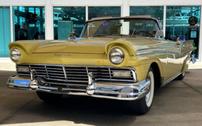 Ford Fairlane 1957