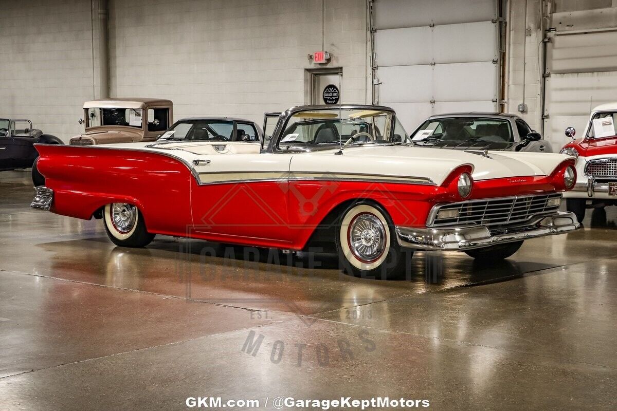 Ford Fairlane Cabriolet 1957 à vendre