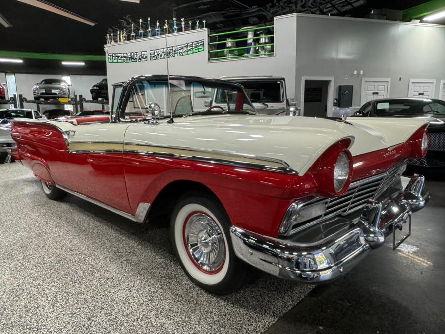 Ford Fairlane Cabriolet 1957 à vendre