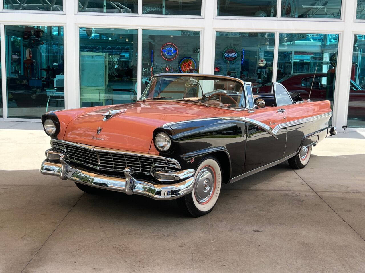 Ford Fairlane Coupe 1956 à vendre