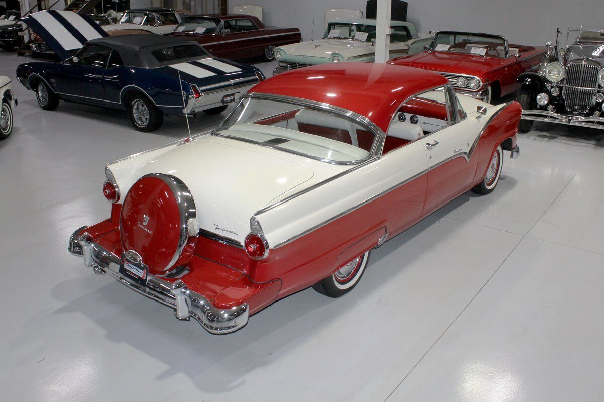 Ford-Fairlane-Victoria-1955-8