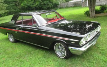 Ford-Fairlane-sport-oupe-1964