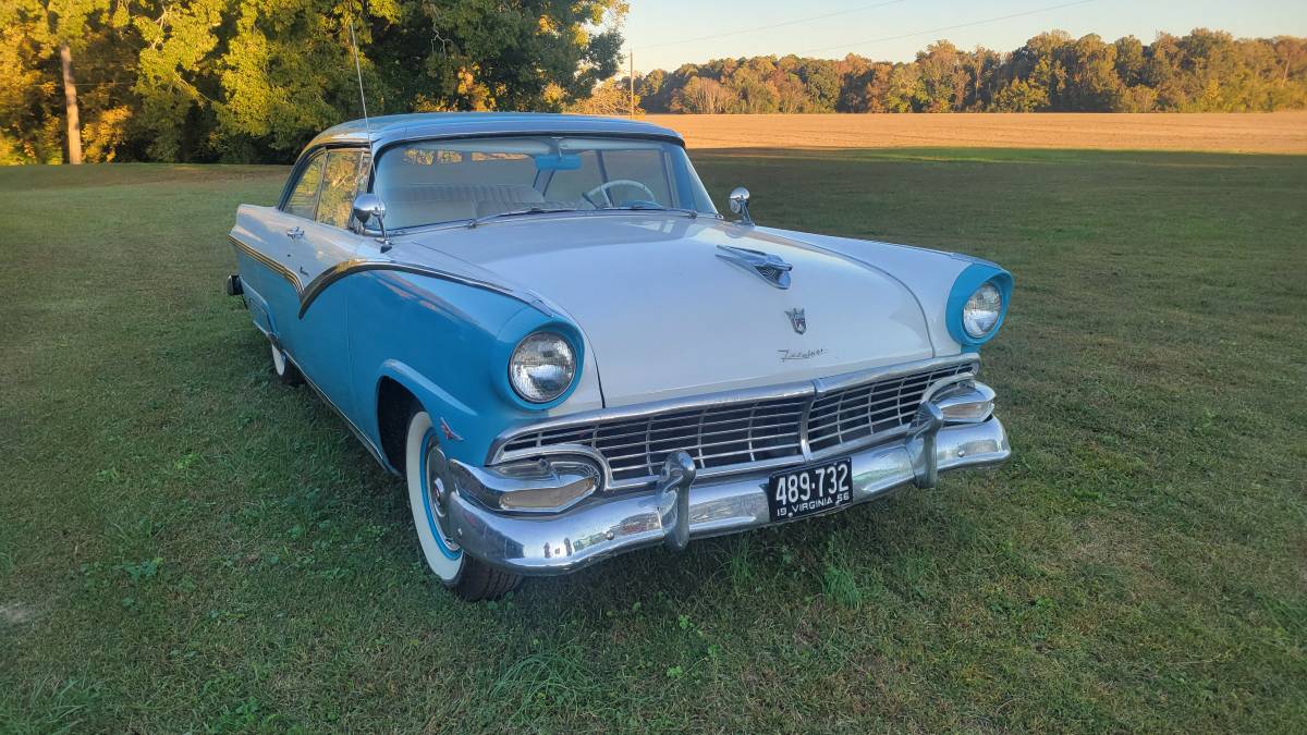 Ford-Fairlane-victoria-1956-4