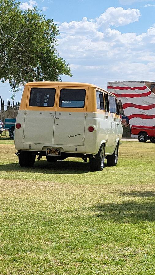 Ford-Falcon-van-1963-3