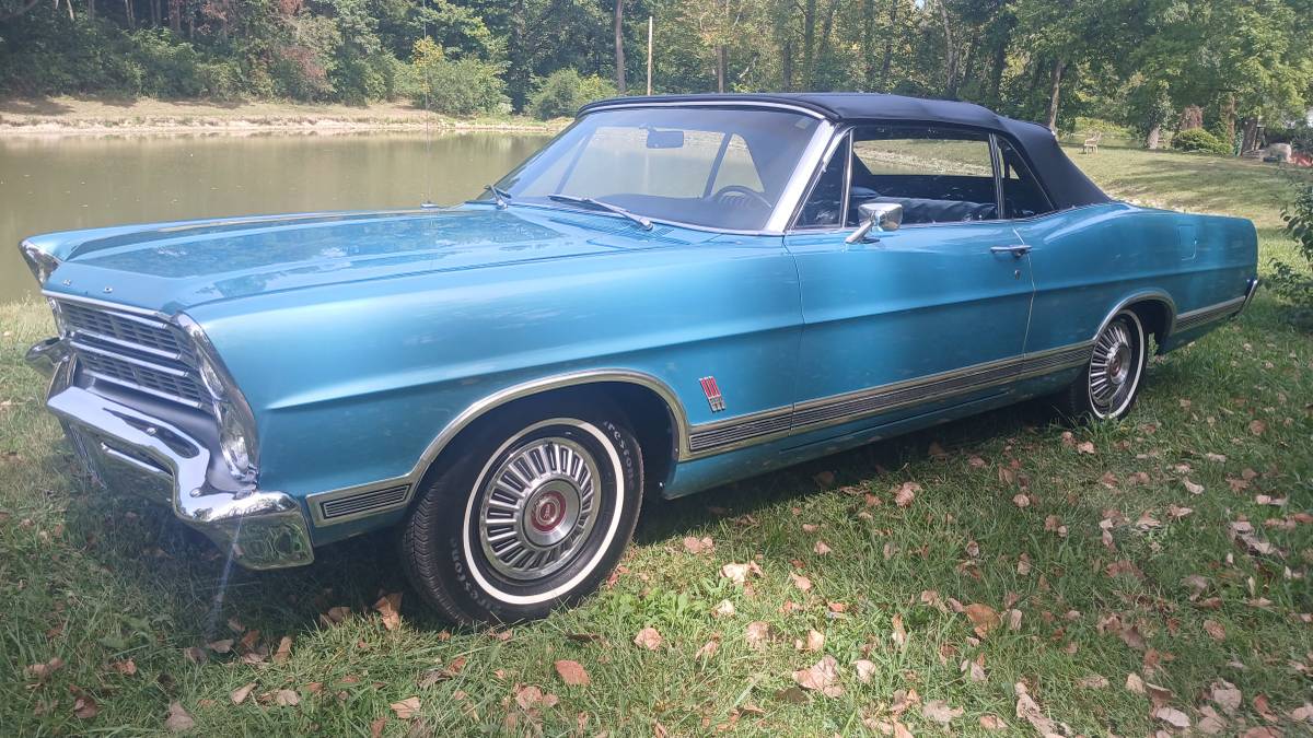 Ford-Galaxie-500-1967-17