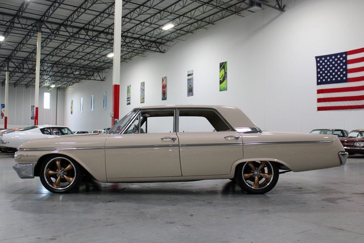 Ford-Galaxie-Berline-1962-1