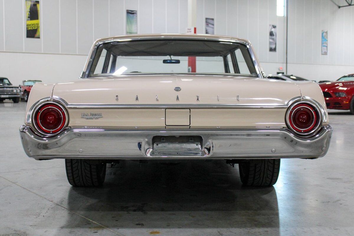 Ford-Galaxie-Berline-1962-3