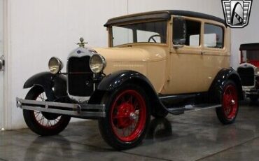 Ford-Model-A-Berline-1928-3