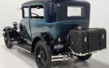 Ford-Model-A-Berline-1929-3