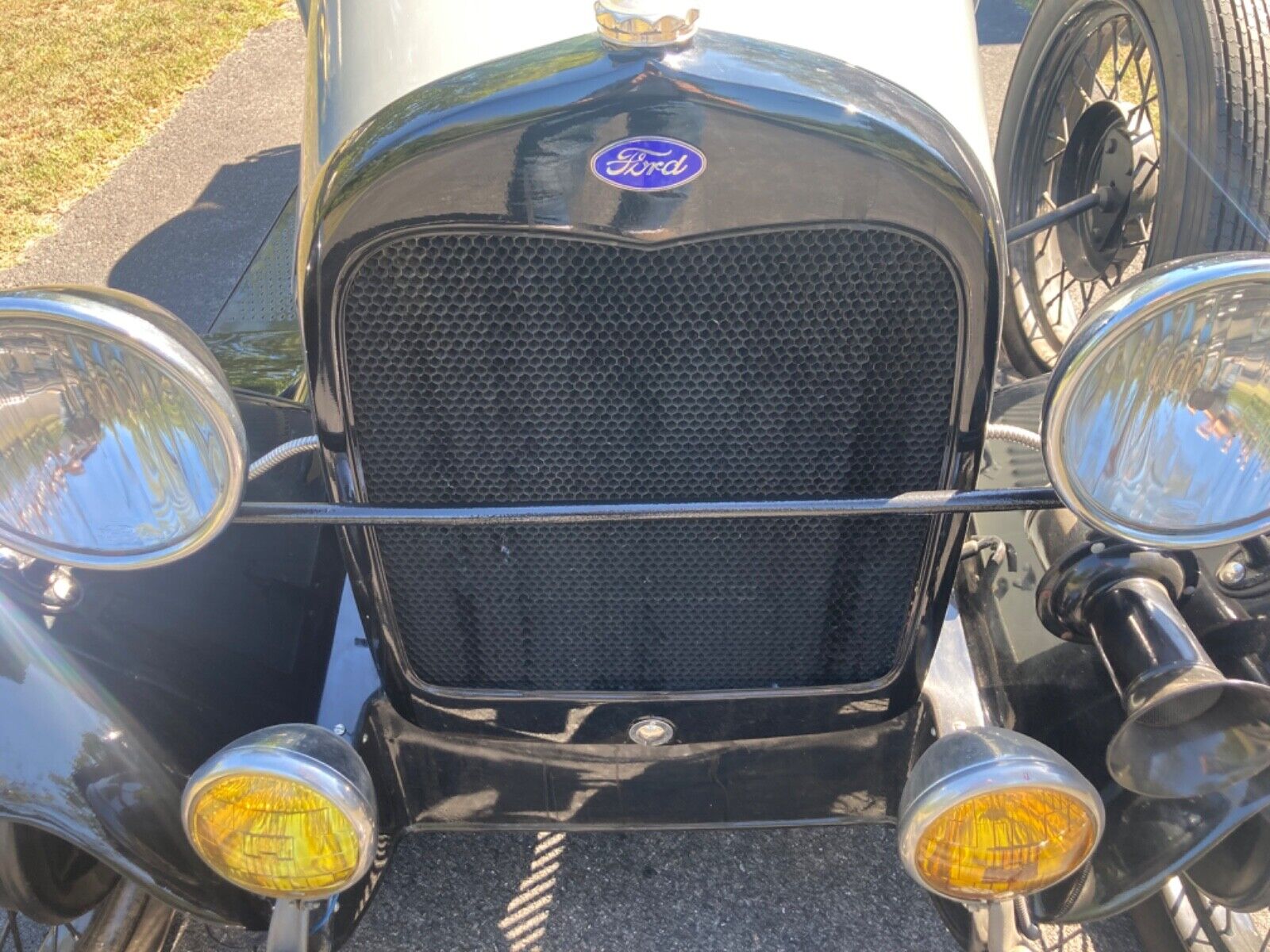 Ford-Model-A-Cabriolet-1929-24