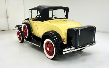 Ford-Model-A-Cabriolet-1930-2