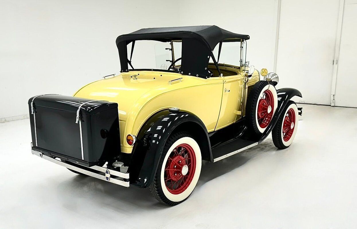 Ford-Model-A-Cabriolet-1930-4