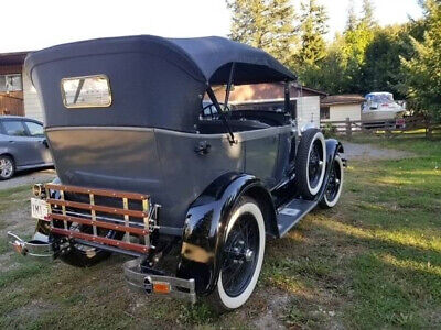 Ford-Model-A-Coupe-1928-1