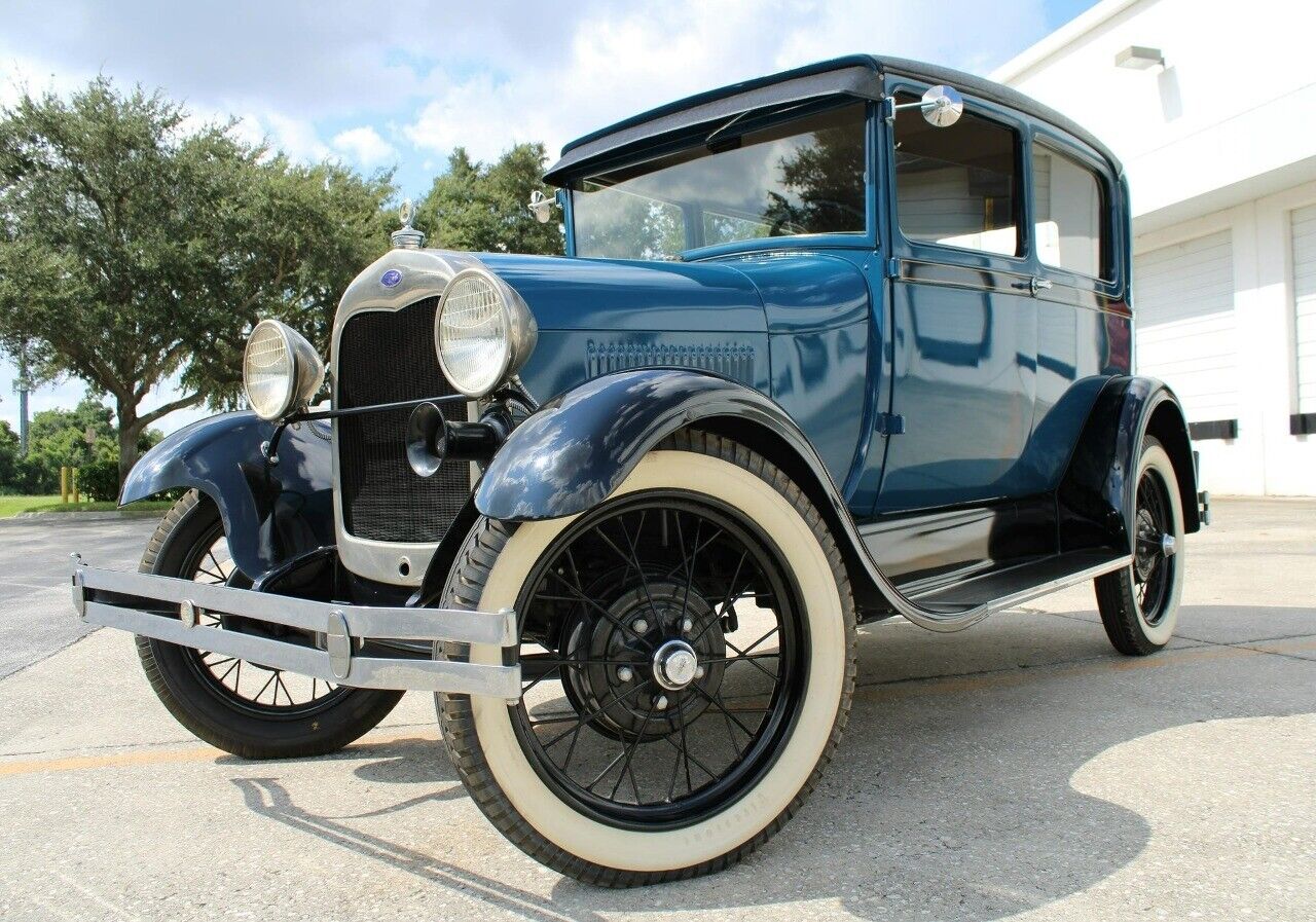 Ford-Model-A-Coupe-1929-11