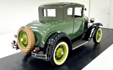 Ford-Model-A-Coupe-1930-4