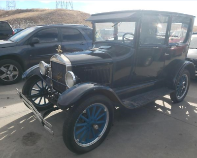 Ford-Model-T-Coupe-1926-1