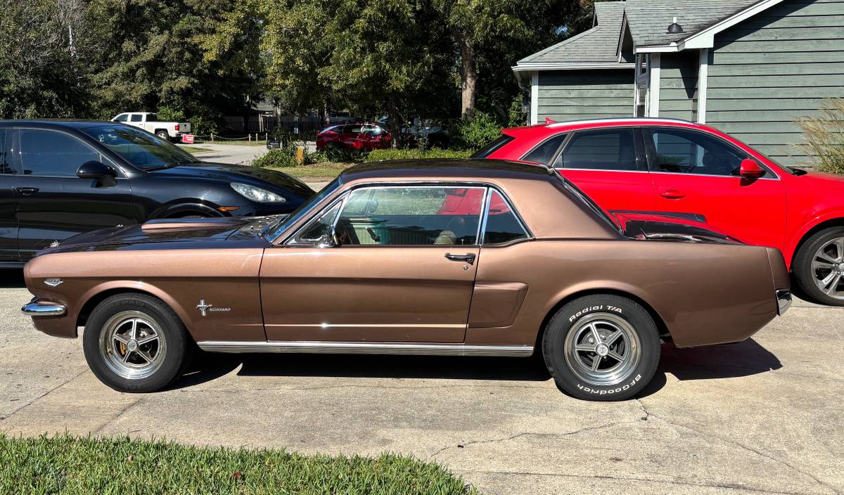 Ford-Mustang-1961-2