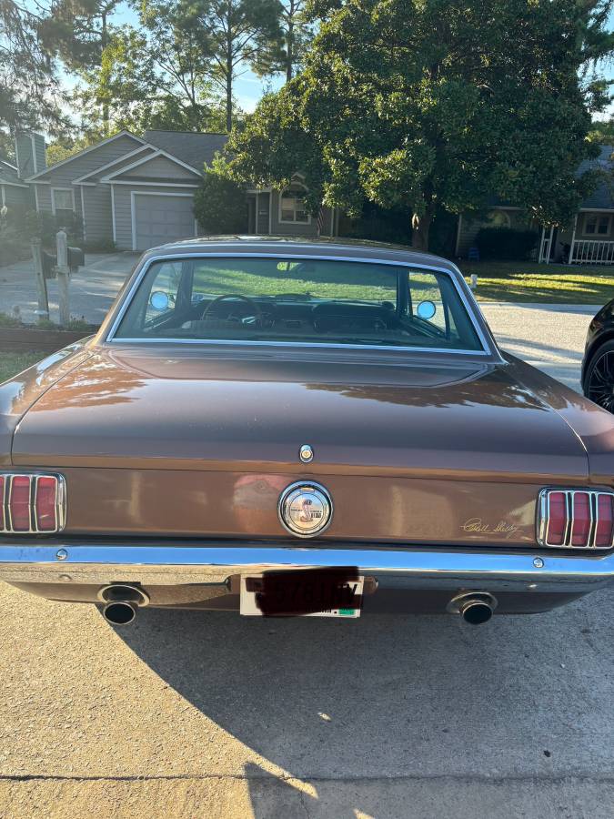 Ford-Mustang-1961-3