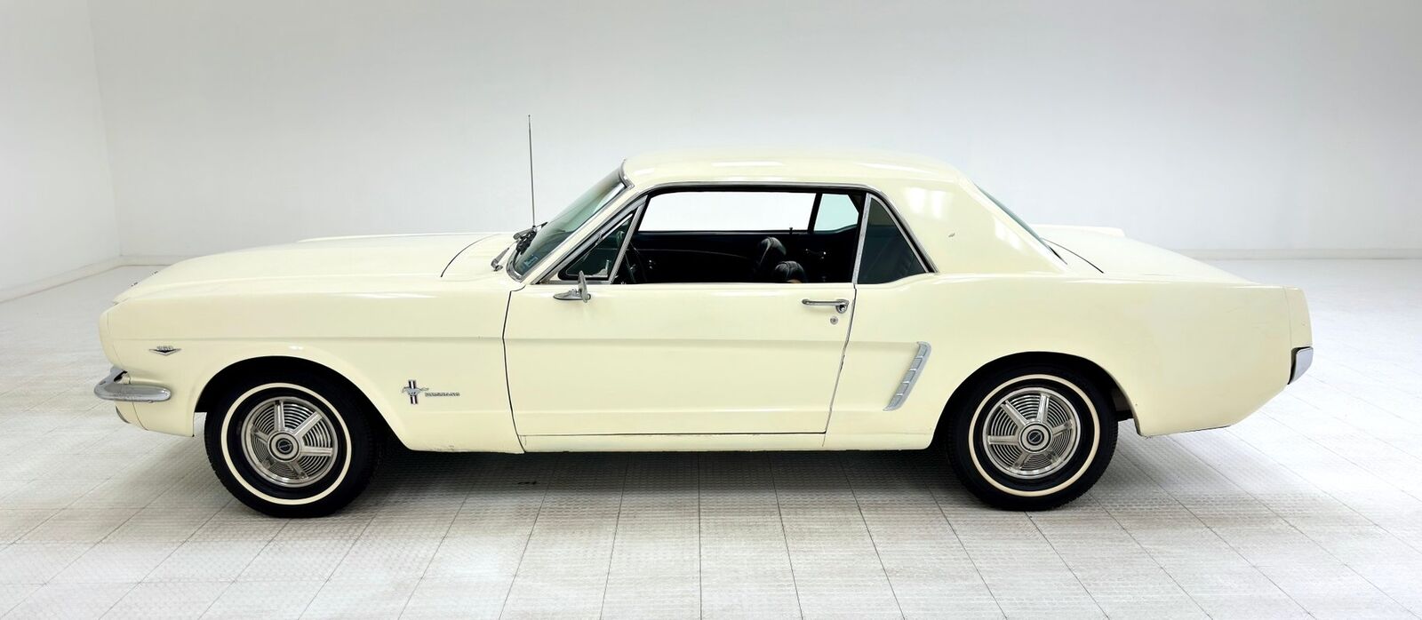 Ford-Mustang-1964-1