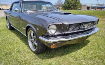 Ford-Mustang-1965-1