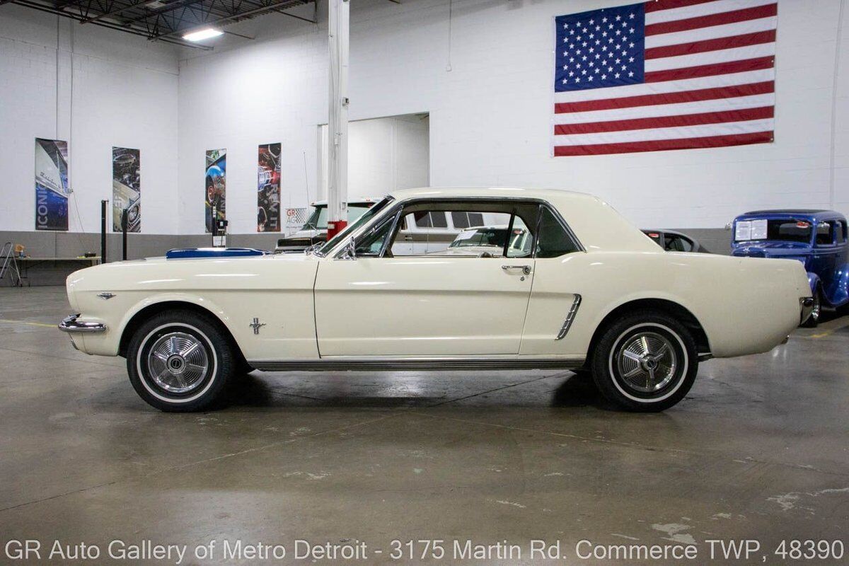 Ford-Mustang-1965-2