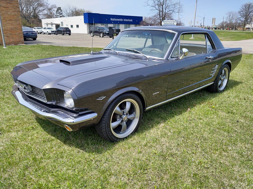 Ford-Mustang-1965-3