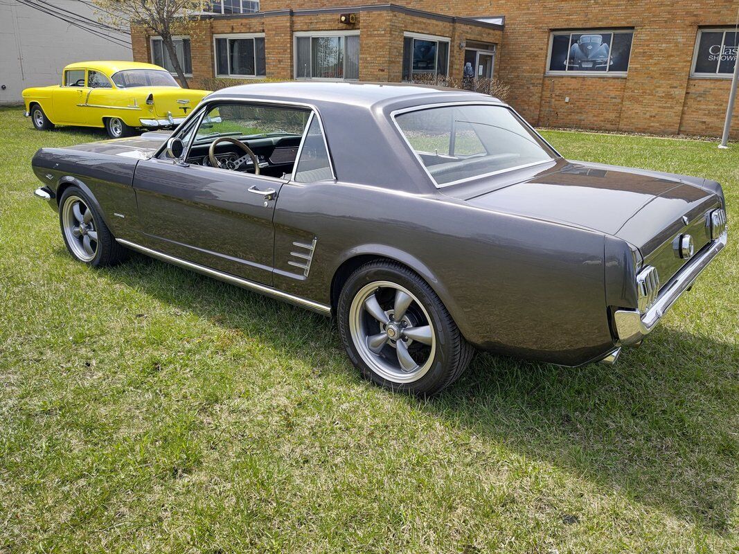 Ford-Mustang-1965-5