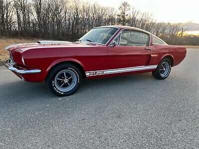 Ford-Mustang-1966-1