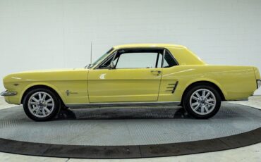 Ford-Mustang-1966-3